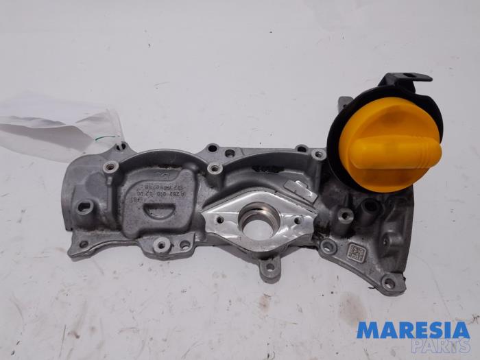 Gebruikte Kleppendeksel Renault Captur I (2R) 1.3 TCE 150 16V Prijs € 99,99 Margeregeling aangeboden door Maresia Parts