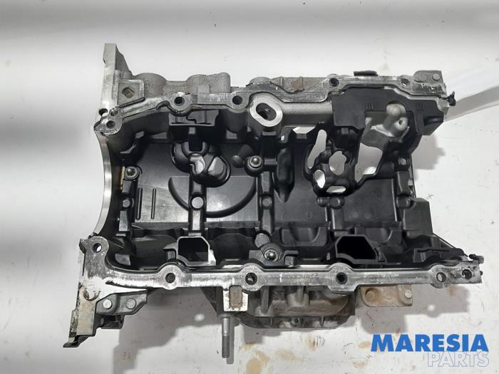 Carterpan van een Renault Captur (2R) 1.3 TCE 150 16V 2019