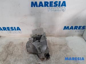 Gebruikte Versnellingsbak Peugeot 208 I (CA/CC/CK/CL) 1.6 16V THP 155 Prijs € 546,00 Margeregeling aangeboden door Maresia Parts