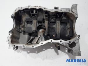 Gebruikte Carterpan Renault Clio III (BR/CR) 1.6 16V Prijs € 40,00 Margeregeling aangeboden door Maresia Parts