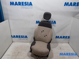 Gebruikte Voorstoel rechts Fiat Panda (312) 0.9 TwinAir 65 Prijs € 120,75 Margeregeling aangeboden door Maresia Parts