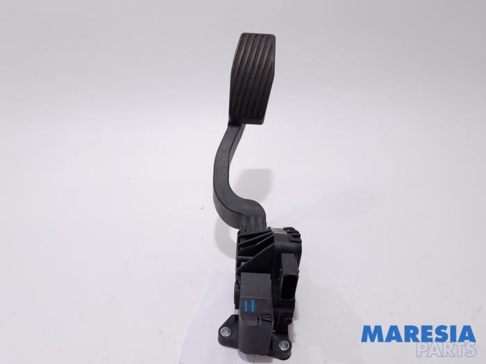Gebruikte Gaspedaalpositie Sensor Fiat Punto Evo (199) 1.3 JTD Multijet Start&Stop 16V Euro 4 Prijs € 15,00 Margeregeling aangeboden door Maresia Parts