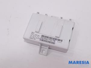 Gebruikte Navigatie computer Renault Captur (2R) 0.9 Energy TCE 12V Prijs € 80,00 Margeregeling aangeboden door Maresia Parts