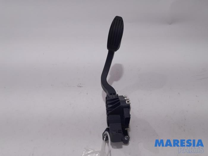 Gebruikte Gaspedaalpositie Sensor Fiat Panda (312) 0.9 TwinAir 65 Prijs € 35,00 Margeregeling aangeboden door Maresia Parts