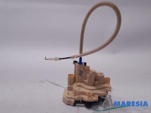 Gebruikte Deurslot Mechaniek 4Deurs rechts-voor Fiat Panda/Pandina (312) 0.9 TwinAir 65 Prijs € 35,00 Margeregeling aangeboden door Maresia Parts