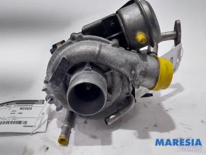 Gebruikte Turbo Renault Laguna II Grandtour (KG) 1.9 dCi 110 Prijs € 210,00 Margeregeling aangeboden door Maresia Parts