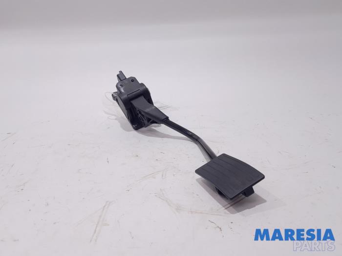 Gaspedaalpositie Sensor van een Peugeot 508 SW (8E/8U) 2.0 BlueHDi 180 16V 2016