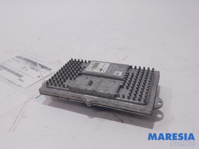 Gebruikte Module LED koplamp Peugeot 508 SW (8E/8U) 2.0 BlueHDi 180 16V Prijs € 105,00 Margeregeling aangeboden door Maresia Parts
