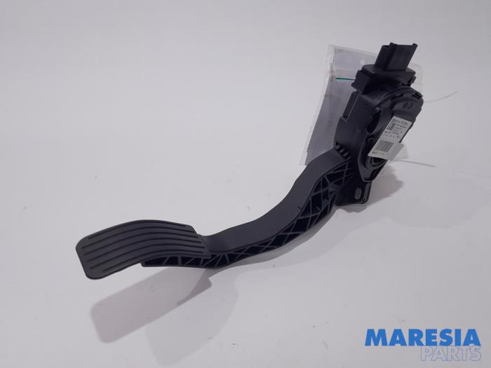 Gebruikte Gaspedaalpositie Sensor Peugeot 208 I (CA/CC/CK/CL) 1.2 Vti 12V PureTech 82 Prijs € 20,00 Margeregeling aangeboden door Maresia Parts