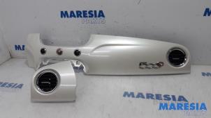 Gebruikte Dashboard sierlijst Fiat 500 (312) 0.9 TwinAir 85 Prijs € 60,00 Margeregeling aangeboden door Maresia Parts