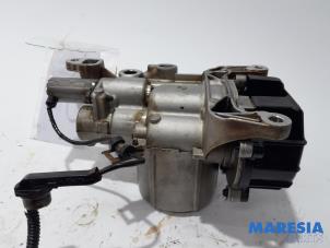 Oliepomp van een Peugeot 508 SW (8E/8U) 1.6 THP 16V 2012