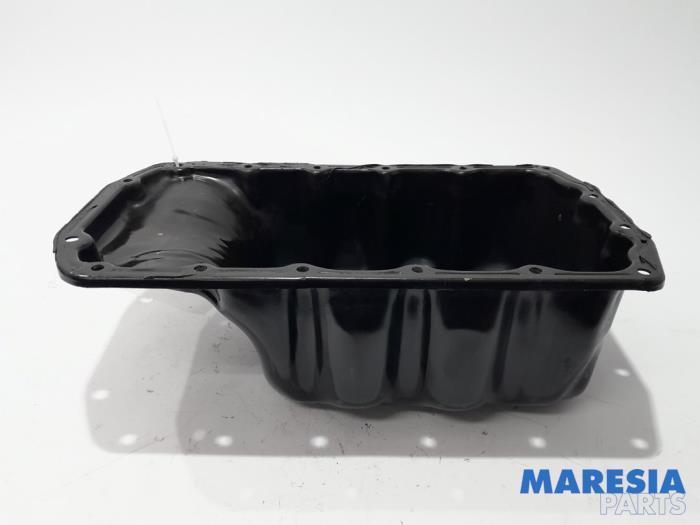 Gebruikte Carterpan Peugeot 508 SW (8E/8U) 1.6 THP 16V Prijs € 24,99 Margeregeling aangeboden door Maresia Parts