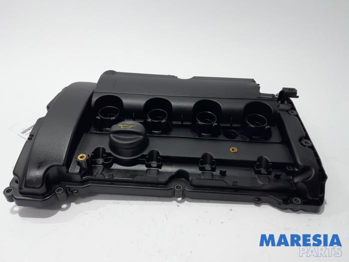 Gebruikte Kleppendeksel Peugeot 508 SW (8E/8U) 1.6 THP 16V Prijs € 115,50 Margeregeling aangeboden door Maresia Parts