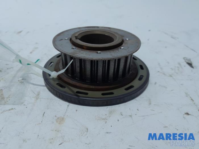 Gebruikte Krukas Poelie Citroen Jumpy (G9) 1.6 HDI Prijs € 30,25 Inclusief btw aangeboden door Maresia Parts