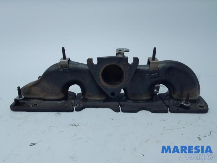 Gebruikte Spruitstuk Uitlaat Citroen Jumpy (G9) 2.0 HDiF 16V 125 Prijs € 48,34 Inclusief btw aangeboden door Maresia Parts
