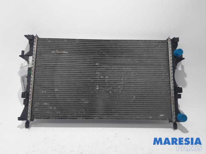 Gebruikte Radiateur Renault Espace (JK) 2.0 Turbo 16V Grand Espace Prijs € 25,00 Margeregeling aangeboden door Maresia Parts