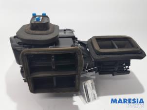 Gebruikte Chaufagebak Fiat Ducato (250) 2.2 D 100 Multijet Euro 4 Prijs € 190,58 Inclusief btw aangeboden door Maresia Parts