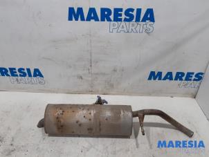 Gebruikte Uitlaat Einddemper Citroen C4 Berline (NC) 1.6 16V VTi Prijs € 35,00 Margeregeling aangeboden door Maresia Parts