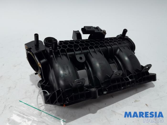 Gebruikte Inlaatspruitstuk Peugeot 308 (L3/L8/LB/LH/LP) 1.2 12V e-THP PureTech 130 Prijs € 34,95 Margeregeling aangeboden door Maresia Parts