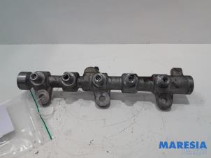Gebruikte Injector brug Renault Master III (FV) 2.3 dCi 100 16V FWD Prijs € 54,45 Inclusief btw aangeboden door Maresia Parts
