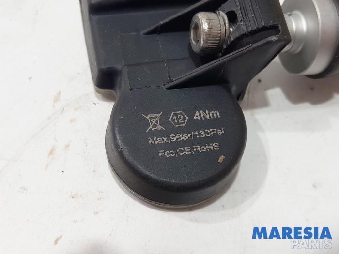 Bandenspanningsensor van een Renault Megane IV Estate (RFBK) 1.5 Energy dCi 110 2016