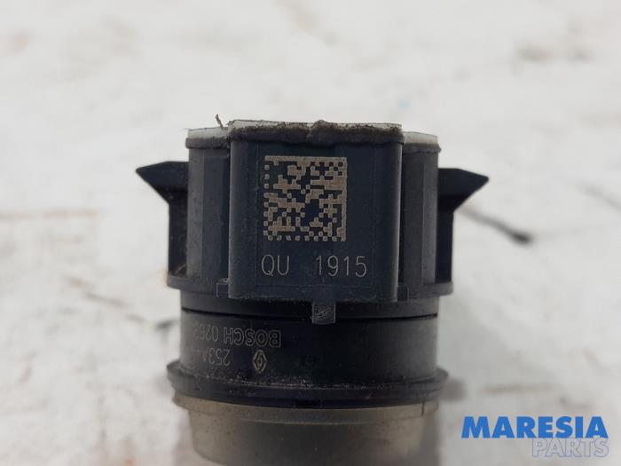 PDC Sensor van een Renault Master IV (MA/MB/MC/MD/MH/MF/MG/MH) 2.3 dCi 150 16V 2022