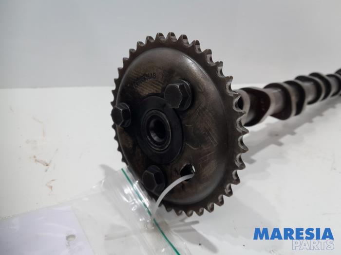 Nokkenas van een Citroën Jumper (U9) 2.2 HDi 120 2010