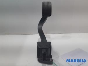 Gebruikte Gaspedaalpositie Sensor Peugeot 5008 I (0A/0E) 1.6 THP 16V Prijs € 30,00 Margeregeling aangeboden door Maresia Parts