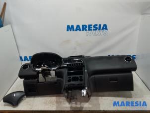 Gebruikte Airbag set + dashboard Peugeot 3008 I (0U/HU) 1.6 16V THP 155 Prijs € 367,50 Margeregeling aangeboden door Maresia Parts