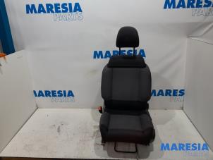 Gebruikte Voorstoel links Citroen C3 (SX/SW) 1.2 Vti 12V PureTech Prijs € 175,00 Margeregeling aangeboden door Maresia Parts