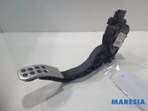 Gebruikte Gaspedaal Citroen DS3 Cabrio (SB) 1.2 12V PureTech 82 Prijs € 29,90 Margeregeling aangeboden door Maresia Parts