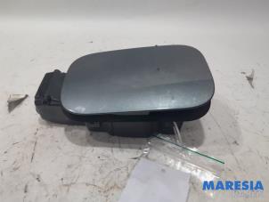 Gebruikte Tank Klep Peugeot 508 (8D) 2.0 Hybrid4 16V Prijs € 25,00 Margeregeling aangeboden door Maresia Parts