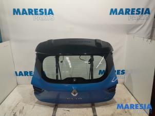 Gebruikte Achterklep Renault Clio IV (5R) 0.9 Energy TCE 90 12V Prijs € 472,50 Margeregeling aangeboden door Maresia Parts