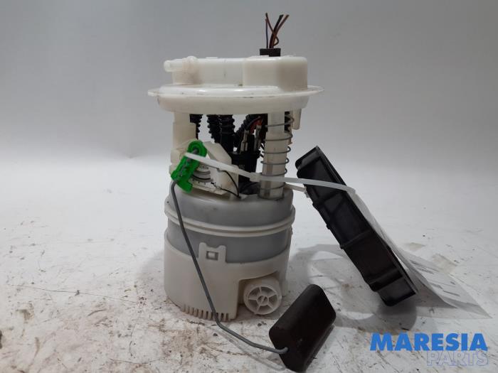 Gebruikte Tank element Pomp Dacia Logan MCV I (KS) 1.4 Prijs € 45,00 Margeregeling aangeboden door Maresia Parts
