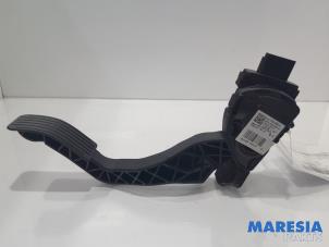 Gebruikte Sensor Gaspedaalpositie Citroen C4 Cactus (0B/0P) 1.2 PureTech 82 12V Prijs € 20,00 Margeregeling aangeboden door Maresia Parts
