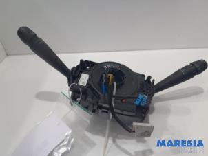 Gebruikte Combischakelaar Stuurkolom Citroen C4 Cactus (0B/0P) 1.2 PureTech 82 12V Prijs € 183,75 Margeregeling aangeboden door Maresia Parts