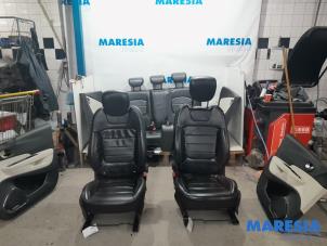 Premium Complete Set Autostoelhoezen voor Renault Captur E