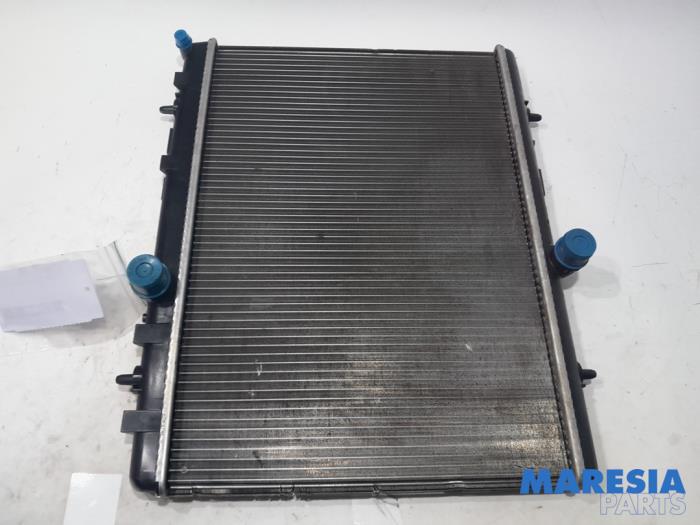 Gebruikte Radiateur Citroen DS4 (NX) 1.6 16V VTi 120 Prijs € 30,00 Margeregeling aangeboden door Maresia Parts