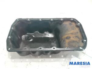 Gebruikte Carterpan Peugeot 208 I (CA/CC/CK/CL) 1.6 Vti 16V Prijs € 24,99 Margeregeling aangeboden door Maresia Parts