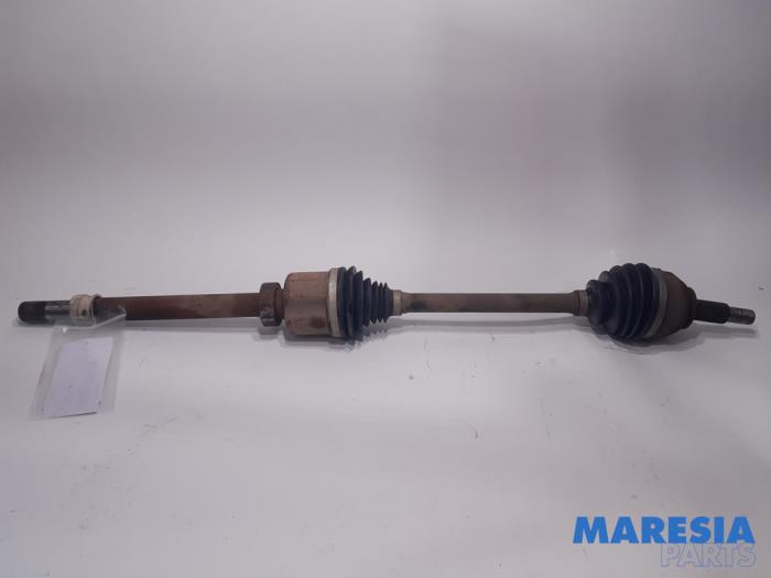 RENAULT Trafic 3 generation (2014-2023) Front Right Driveshaft 391005010R 25173507