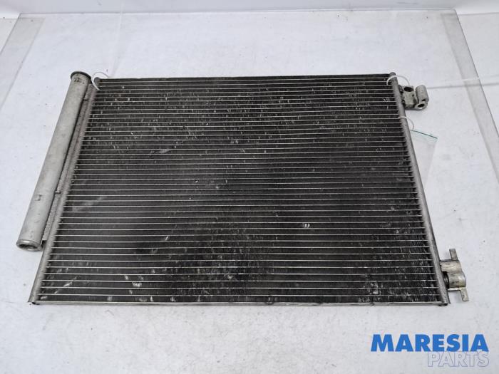 Gebruikte Airco Condensor Renault Captur I (2R) 1.2 TCE 16V EDC Prijs € 85,00 Margeregeling aangeboden door Maresia Parts