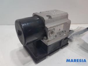 Gebruikte ABS Pomp Alfa Romeo 159 Sportwagon (939BX) 3.2 JTS V6 24V Q4 Prijs € 157,50 Margeregeling aangeboden door Maresia Parts