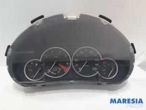 Gebruikte Cockpit Peugeot 206 CC (2D) 1.6 16V Prijs € 50,00 Margeregeling aangeboden door Maresia Parts