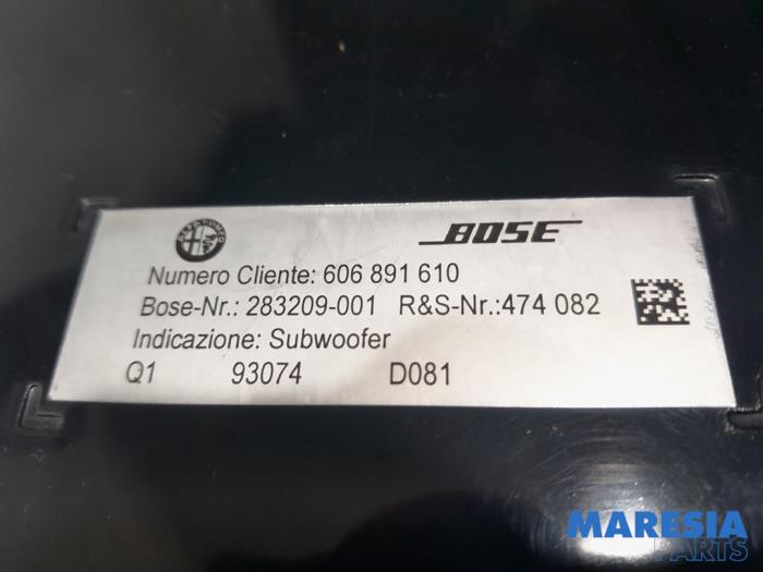 ALFA ROMEO 159 1 generation (2005-2011) Subwoofer 60689161 23513141