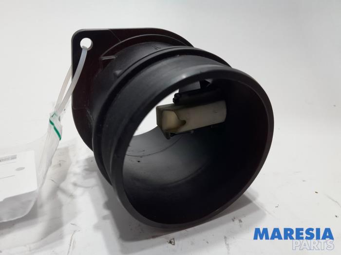 Gebruikte Luchthoeveelheidsmeter Peugeot Expert (G9) 2.0 HDi 120 Prijs € 42,35 Inclusief btw aangeboden door Maresia Parts