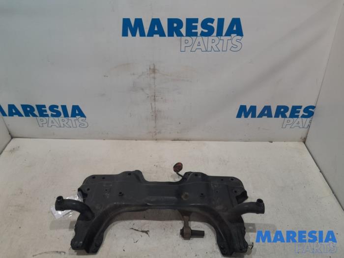 Gebruikte Subframe Fiat Doblo Cargo (263) 1.3 MJ 16V Euro 4 Prijs € 84,70 Inclusief btw aangeboden door Maresia Parts