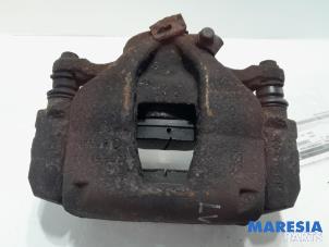 Gebruikte Remklauw (Tang) links-voor Fiat Doblo Cargo (263) 1.3 MJ 16V Euro 4 Prijs € 30,25 Inclusief btw aangeboden door Maresia Parts