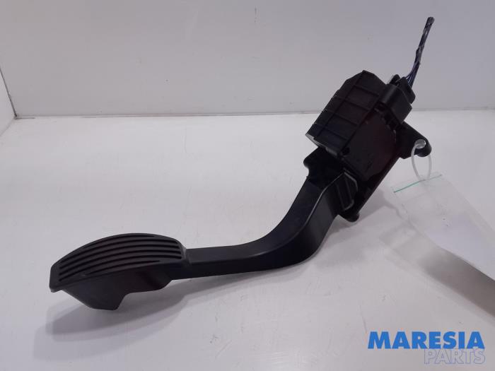 Gebruikte Gaspedaalpositie Sensor Fiat 500 (312) 1.2 Prijs € 19,99 Margeregeling aangeboden door Maresia Parts