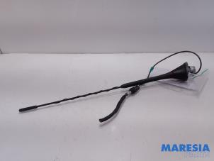 Antenna arm Fiat 500 1.2 69 - 52068564 FIAT - Gebr Opdam B.V.