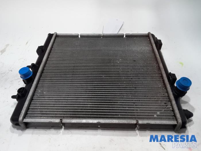 Gebruikte Radiateur Peugeot 207 SW (WE/WU) 1.4 16V Vti Prijs € 30,00 Margeregeling aangeboden door Maresia Parts